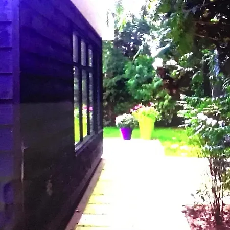 Σπίτι διακοπών Knusse Met Binnen En Buitenzwembad Op Het Park Ermelo