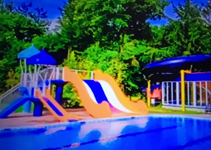 Vakantiehuis Knusse Met Binnen En Buitenzwembad Op Het Park