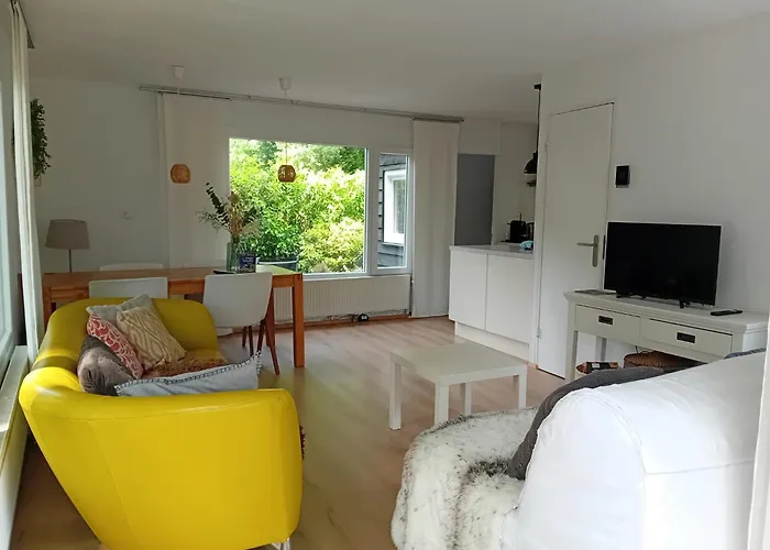 Vakantiehuis Knusse Met Binnen En Buitenzwembad Op Het Park